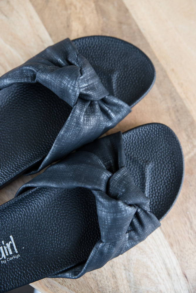 Staycation Sandals in Black Metallic