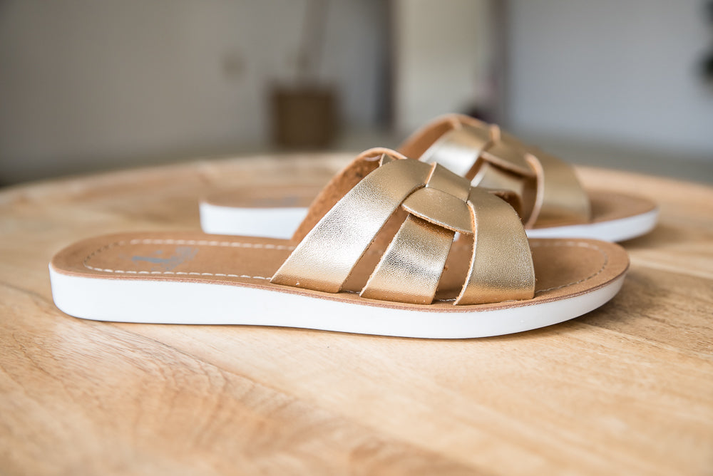 Rouge Sandals in Gold Metallic