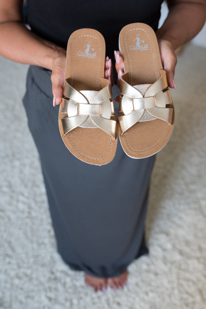 Rouge Sandals in Gold Metallic