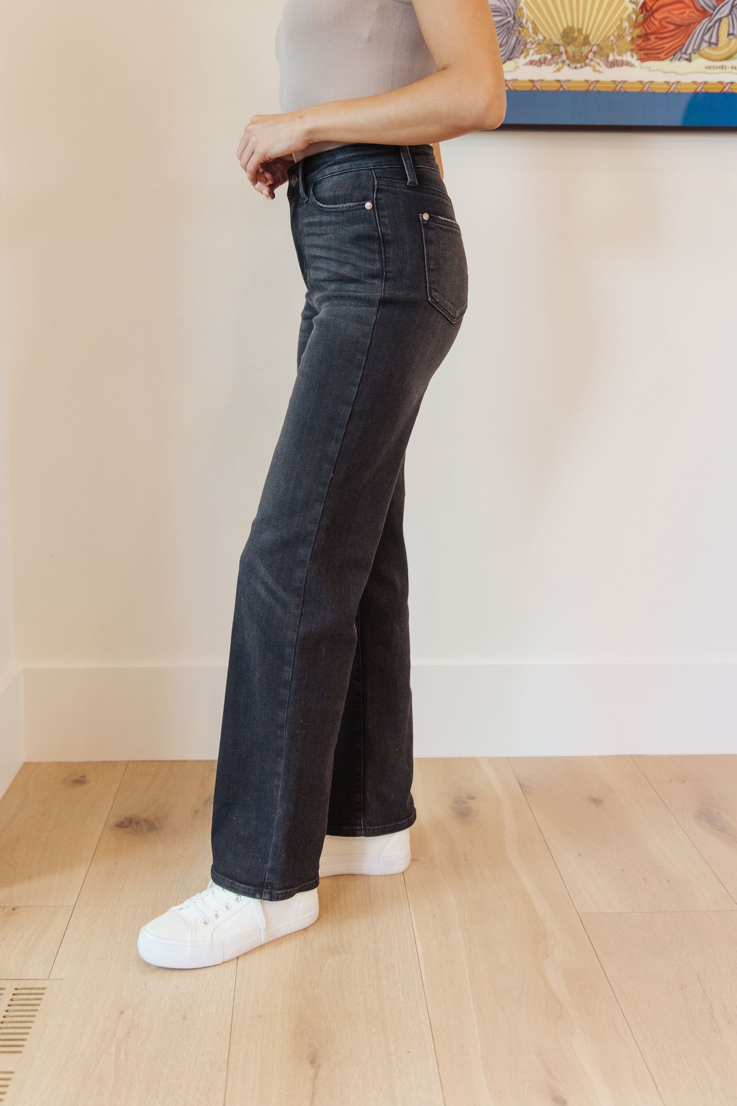 Eleanor High Rise Classic Straight Jeans in Washed Black